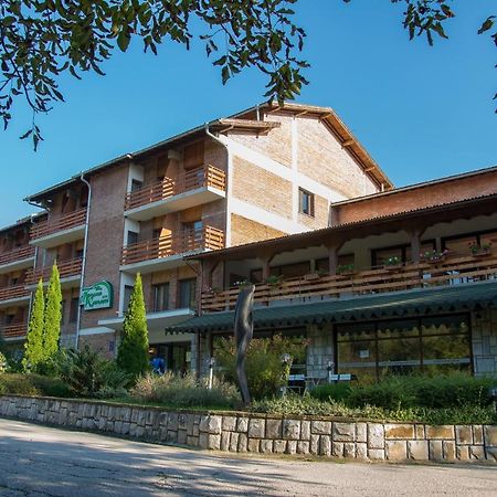 Отель Tourist Center Momina Krepost Велико-Тырново Экстерьер фото