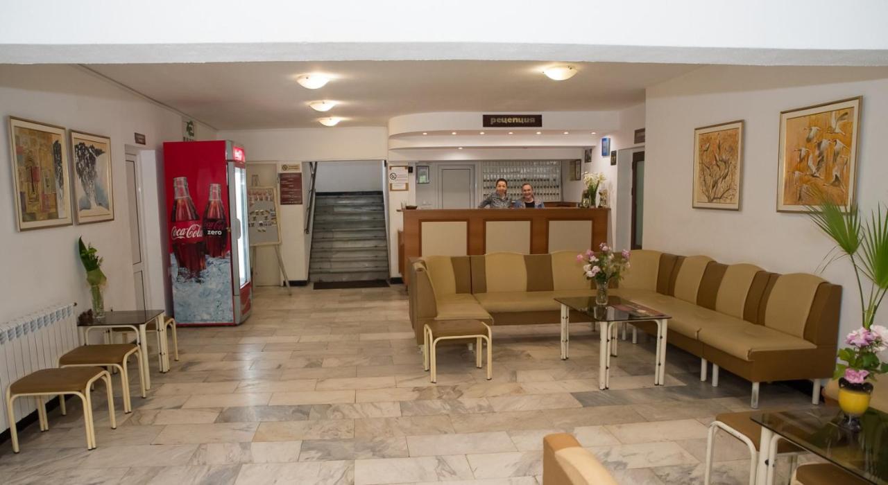 Отель Tourist Center Momina Krepost Велико-Тырново Экстерьер фото